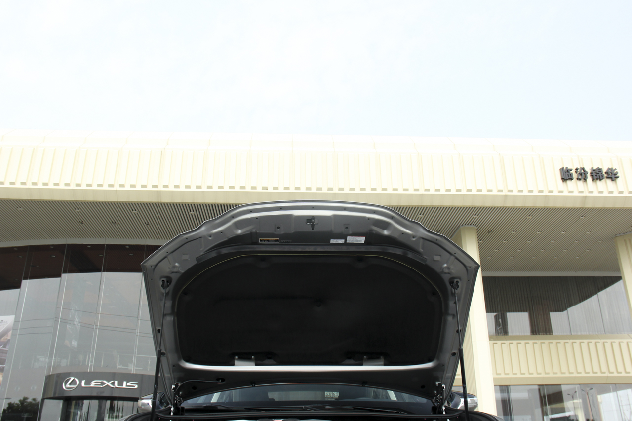 2018款雷克萨斯ES 2.5L自动300h卓越版