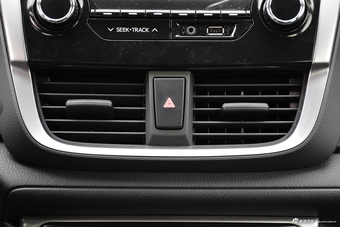 2017款威驰FS 1.3L自动锋锐版S-CVT