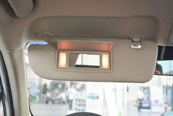 2017上汽大通D90 2.0T手动两驱火星