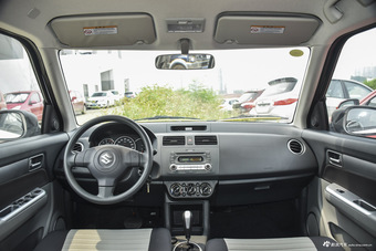 2014款雨燕1.5L自动时尚型图片