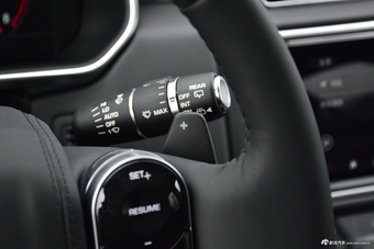 2018款揽胜3.0L自动V6 SC Vogue传世版