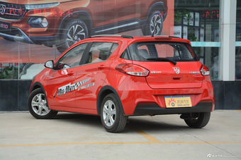 2017款宝骏310 1.5L手动豪华型