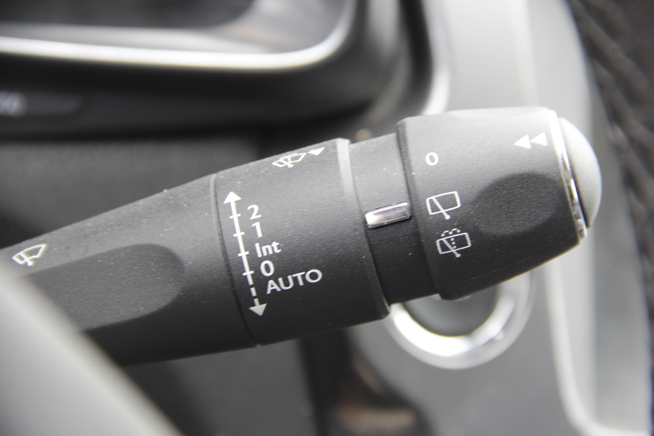 2014款DS 6 1.6T豪华版THP200