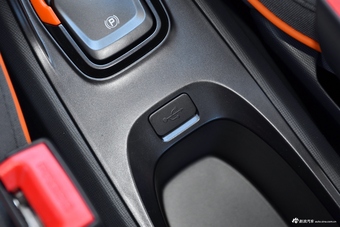   2017款宝骏E100智享版