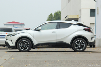 2018款奕泽IZOA 2.0L自动奕炫版