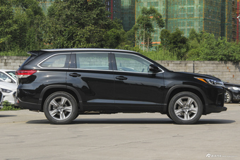 2018款汉兰达2.0T自动四驱豪华版7座