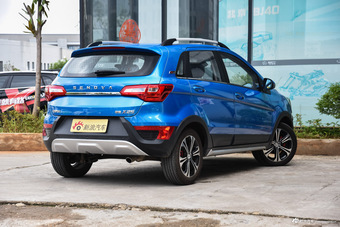 2015款北汽绅宝X25 1.5L手动精英型