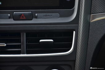 2017款奔腾B30 1.6L 手动舒适型