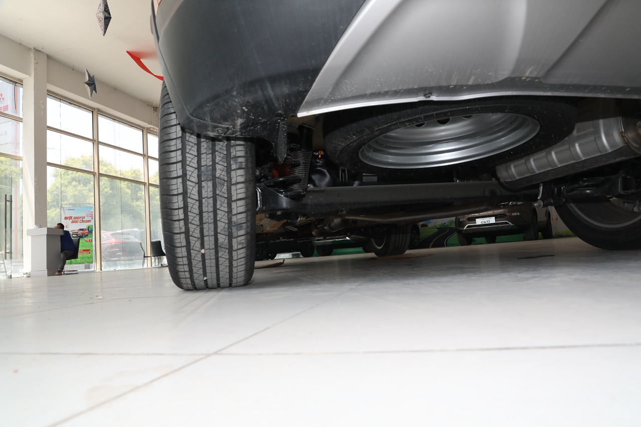 2017款猎豹CS9 1.5L手动舒适型