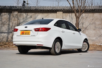 2017款福睿斯改款1.5L手动舒适型