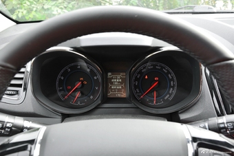 2017款凯翼X5 1.5T自动旗舰型