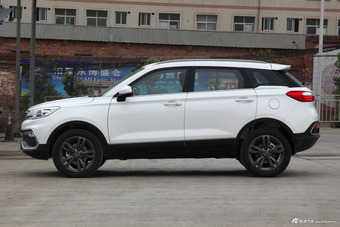 2018款猎豹CS9 1.5T手动劲风型