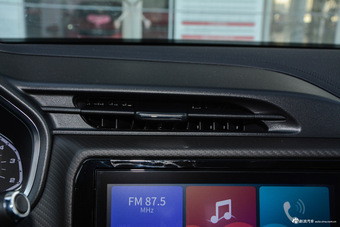 2017款瑞虎5x 1.5T手动时尚型