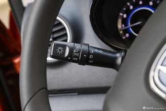 2016款长安CS15 1.5L自动时尚版