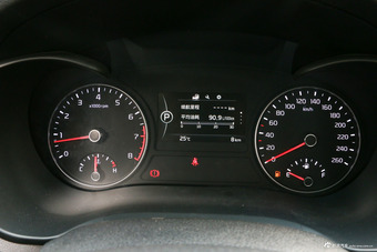 2017款起亚K5 2.0L自动15周年特别版LUX