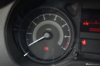 2016款标致301 1.6L手动舒适版 