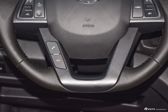 2015款陆风X7 2.0T自动全景尊享版