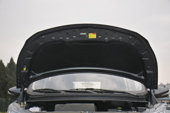 2016款长安欧尚1.5L手动豪华型