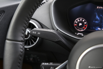 2017款奥迪TT Coupe 2.0T自动45TFSI quattro