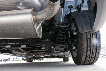 2018款福克斯三厢1.6L自动风尚型智行版