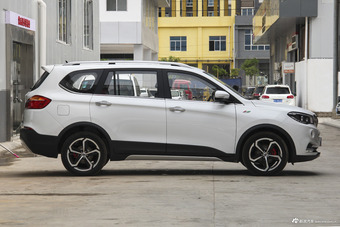 2016款斯威X7 1.5T手动尊贵型