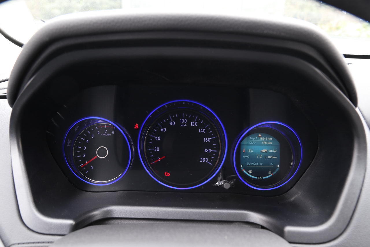 2017款北汽幻速S5 1.3T 手动尊贵型