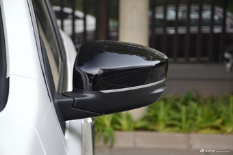 2016款启辰T70X 2.0L自动睿享运动版