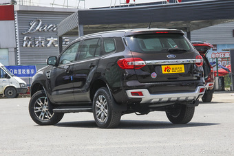 2016款撼路者2.0T自动四驱豪华版汽油 