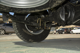 2016款骐铃T5 2.8T手动两驱舒适型加长轴距JE493ZLQ4CB