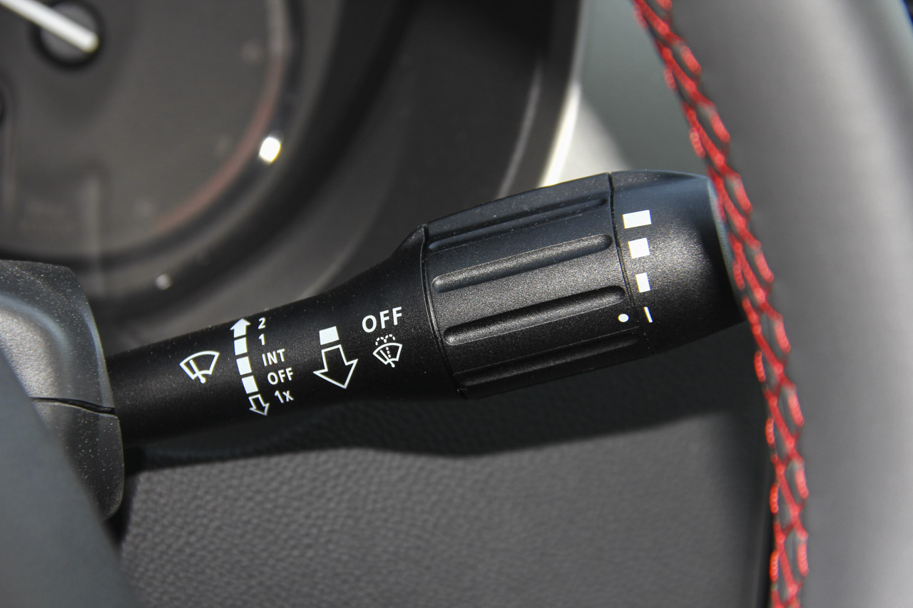 2016款观致3三厢1.6T自动致酷型