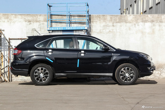 2017款比亚迪S7 1.5T手动尊贵型