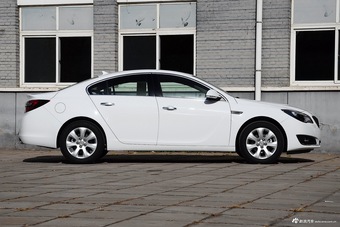 2015款君威 2.0L 精英时尚型