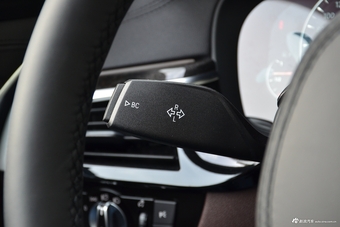 2019款宝马5系2.0T自动525Li领先型M运动套装