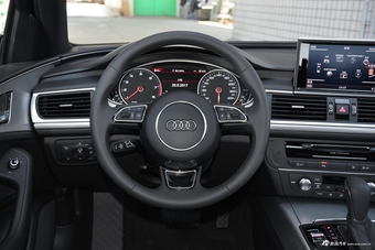 2018款奥迪A6L 2.0T自动30周年年型 35 TFSI 运动型