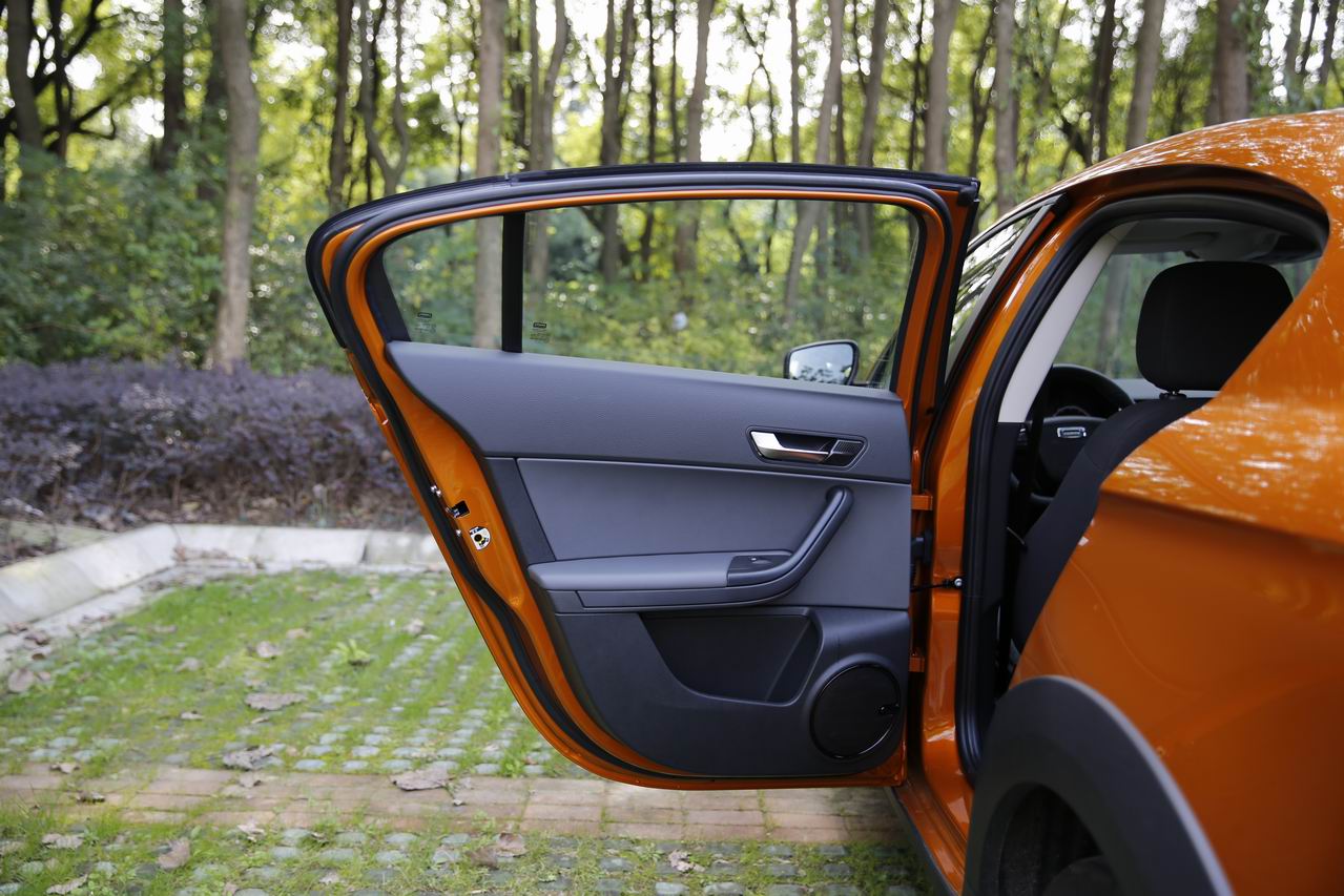 2017款观致3GT 1.6T自动顶配