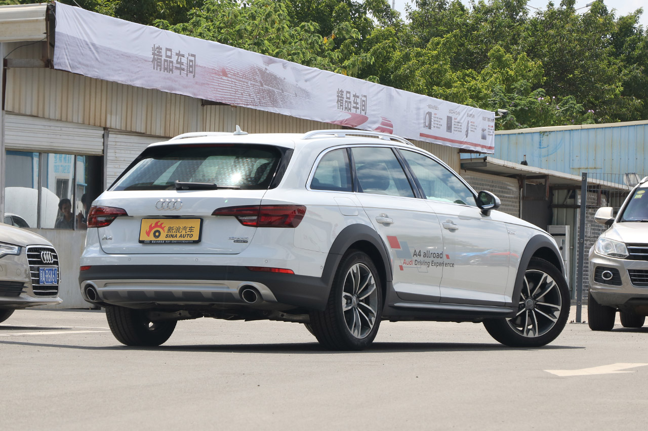 2017款奥迪A4 allroad 2.0T自动 45TFSI quattro运动型