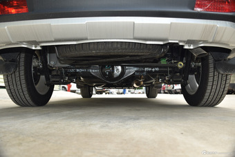 2016款北汽幻速S3 1.5L手动舒适型 朱鹭白