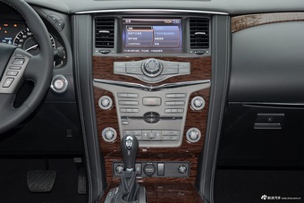 2017款途乐5.6L自动标准型