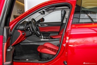2017款Giulia 2.0L自动280HP Milano上市限量版