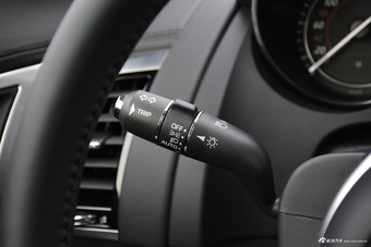 2018款捷豹F-TYPE 3.0T自动硬顶版