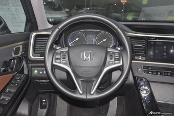 2017款思铂睿混动2.0L自动净驰版