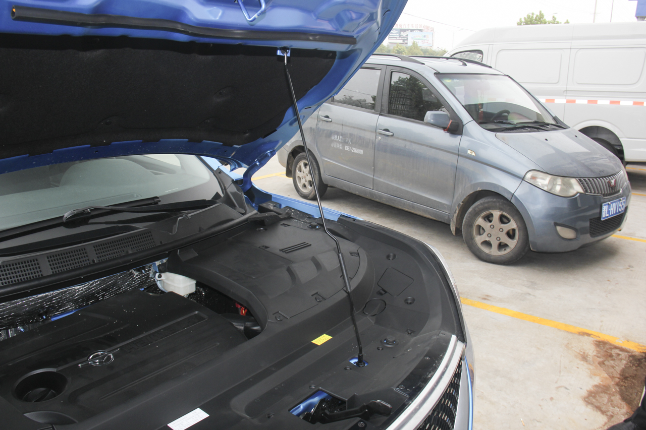 2019款海马S5 1.5T自动智联旗舰型230T