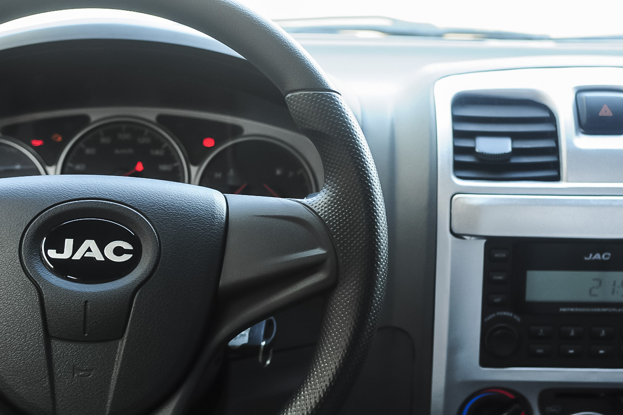 2014款瑞铃2.5T手动标准型标双排4B2-95C43