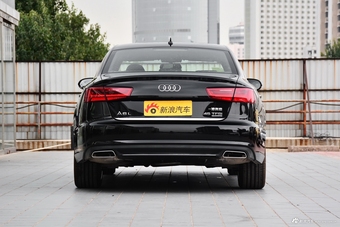 2018款奥迪A6L 3.0T自动30周年年型 45 TFSI quattro 运动型