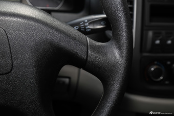 2016款菱智V3 1.5L手动标准型国五