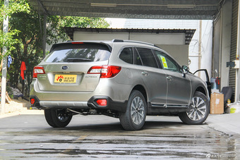 2017款傲虎 2.5L自动运动导航版 EyeSight