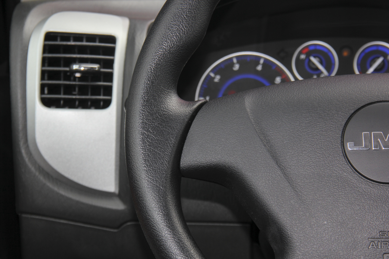 2018款宝典2.9T手动新超值柴油两驱豪华型标准货箱JX4D30B5L