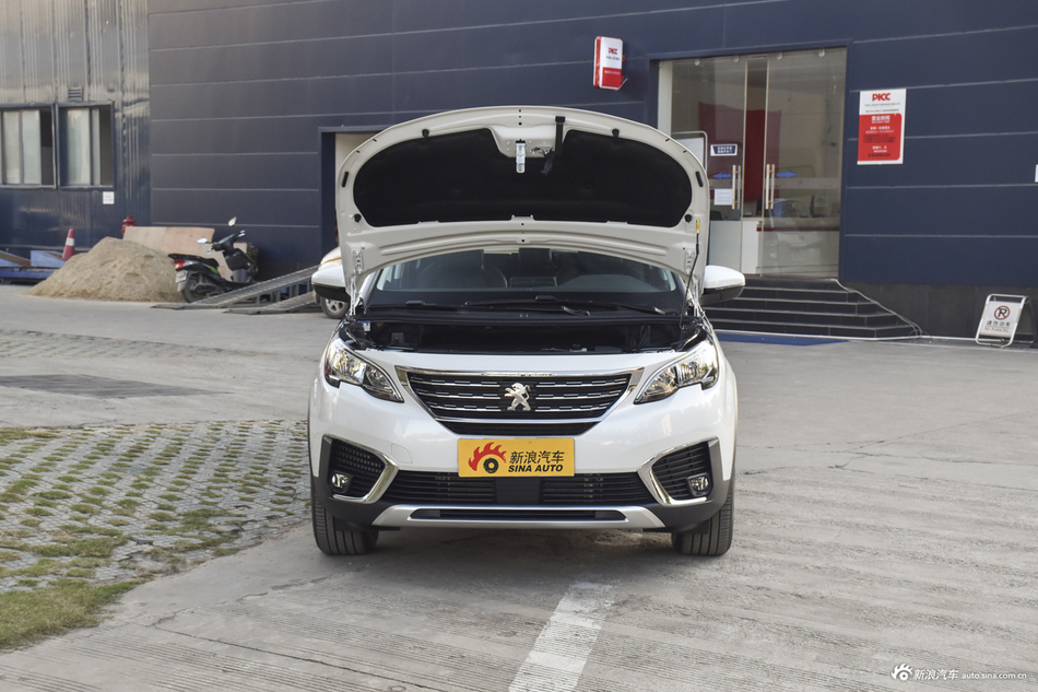 2017款标致5008 1.8T自动380THP无界版7座