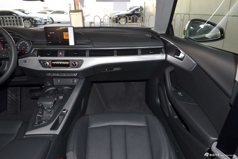2017款奥迪A5 2.0T自动Sportback 40 TFSI时尚型