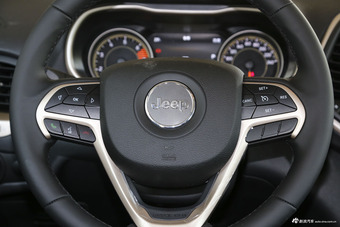 2017款自由光2.4L自动专业版智能包